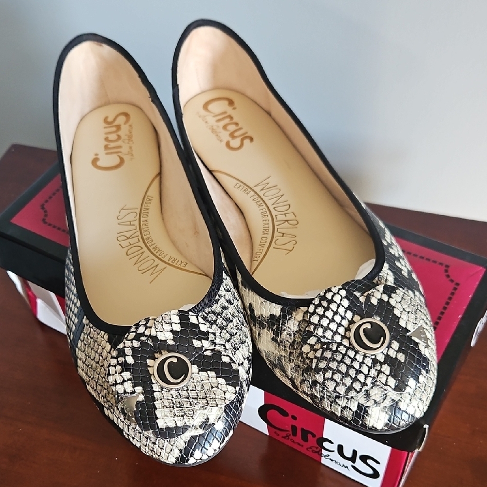 Circus by Sam Edelman Snakeskin Pattern Loafers